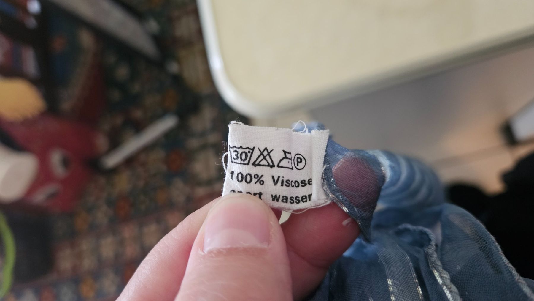 Foulard & Sciarpe: Sciarpetta semi trasparente in viscosa – Usato da Melano venduto da H-Sara 2