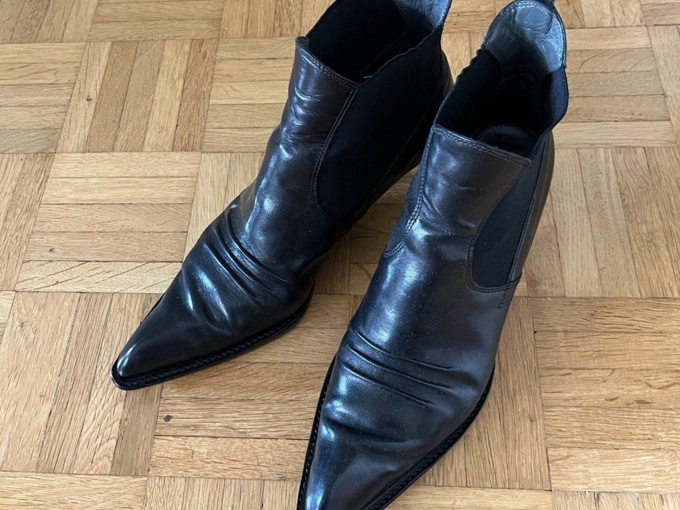 Miu Miu Scarpe da donna: miu miu Stiefletten Grösse 37 1/2 – Usato da Luzern venduto da Lampion