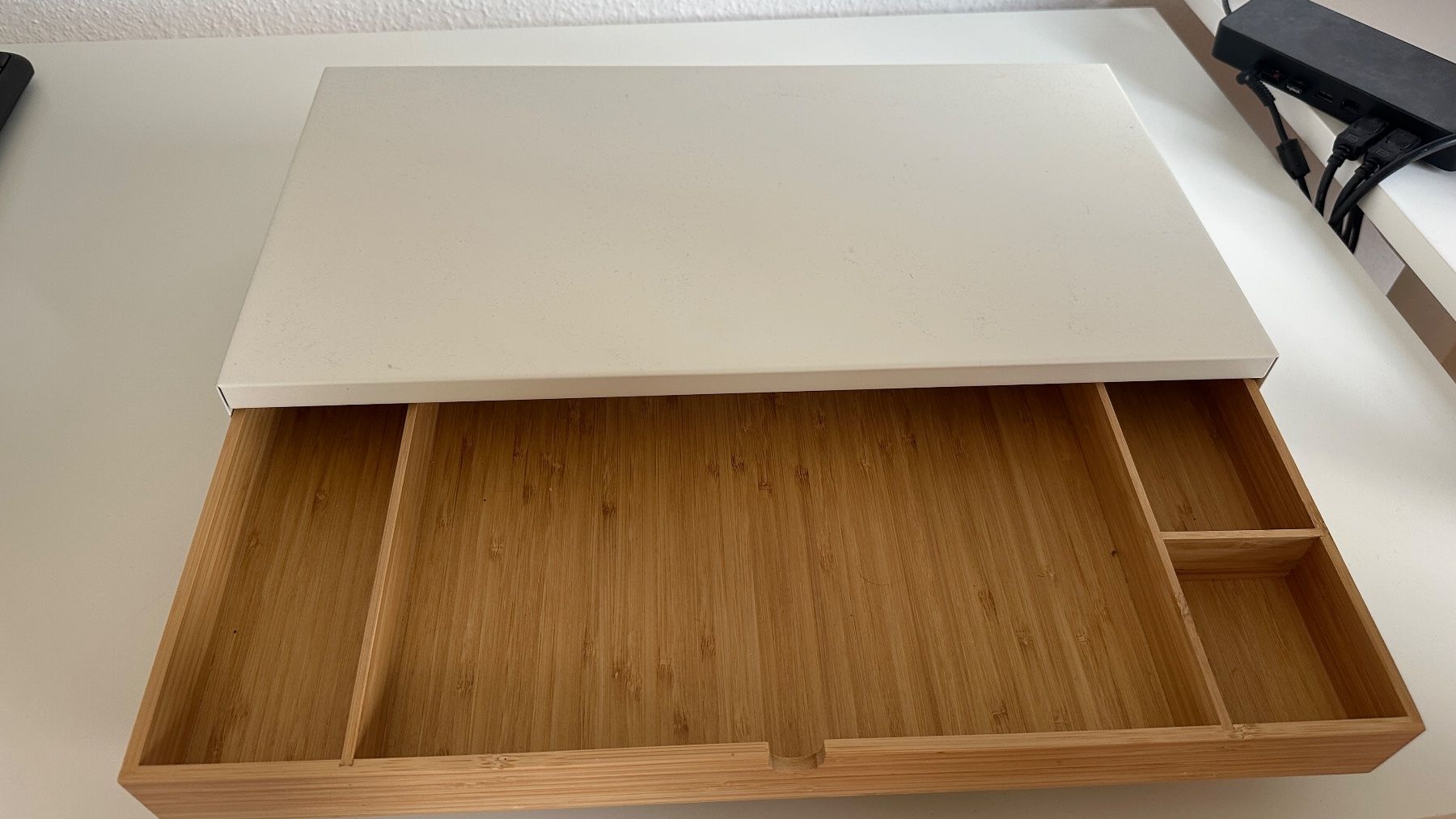 Ikea Cassettiere: Monitorständer mit Schublade – Usato da Thun venduto da yvonne.95 1