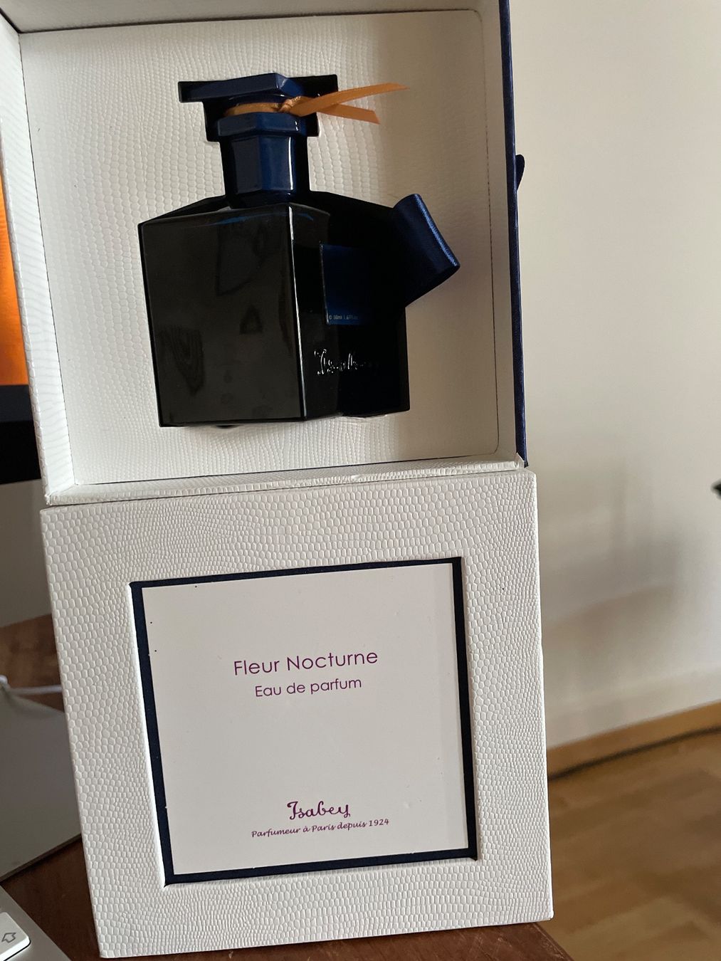 Profumi & Eau de Toilette: Fleur Nocturne niche maison Isabey 50ml – Nuovo (secondo la descrizione) da Lausanne venduto da SandrineJavelot 1