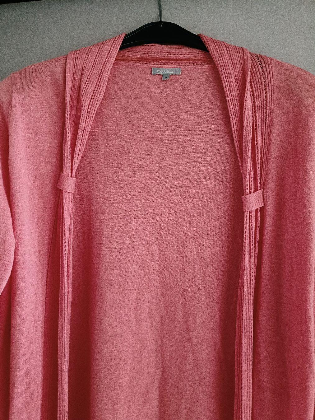 Maddison Pullover & Sweatshirts: Maddison Pulli, Rosa, gut erhalten, Grösse XL – Gebraucht aus Winterthur von meci02 2