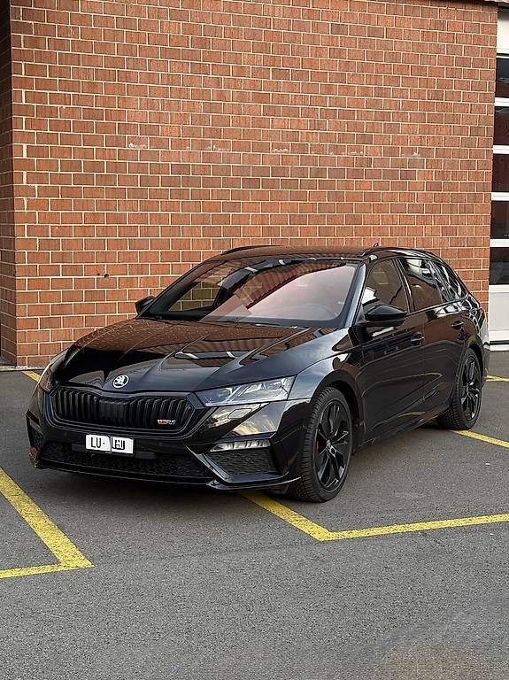 Automobili: Skoda Octavia RS 2.0 TSI  – Usato da Horw venduto da domihaefli