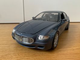 Maserati Quattroporte Auto Modell 1:18 - Sammlerstück!