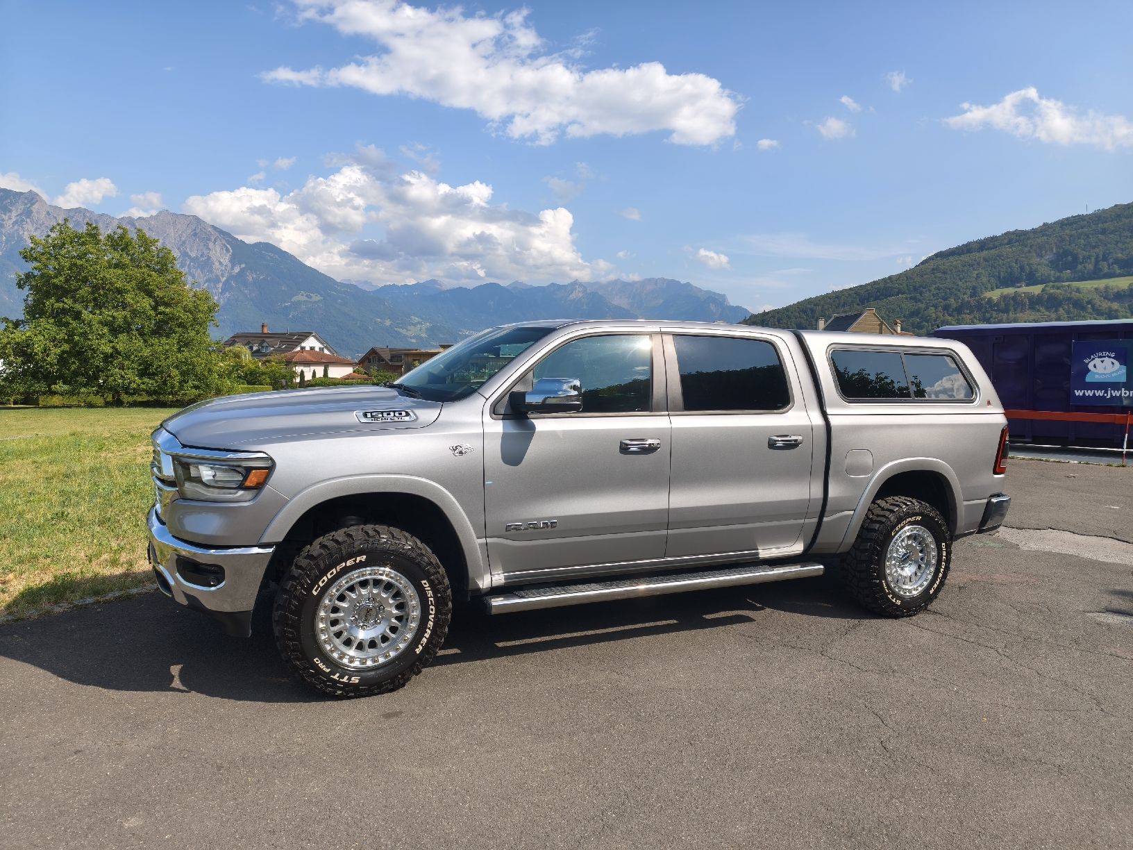 Dodge Tutti pezzi di ricambio auto: Leer Hardtop Dodge RAM, Modell 100XR – Usato da Grabs venduto da pasofisa 3