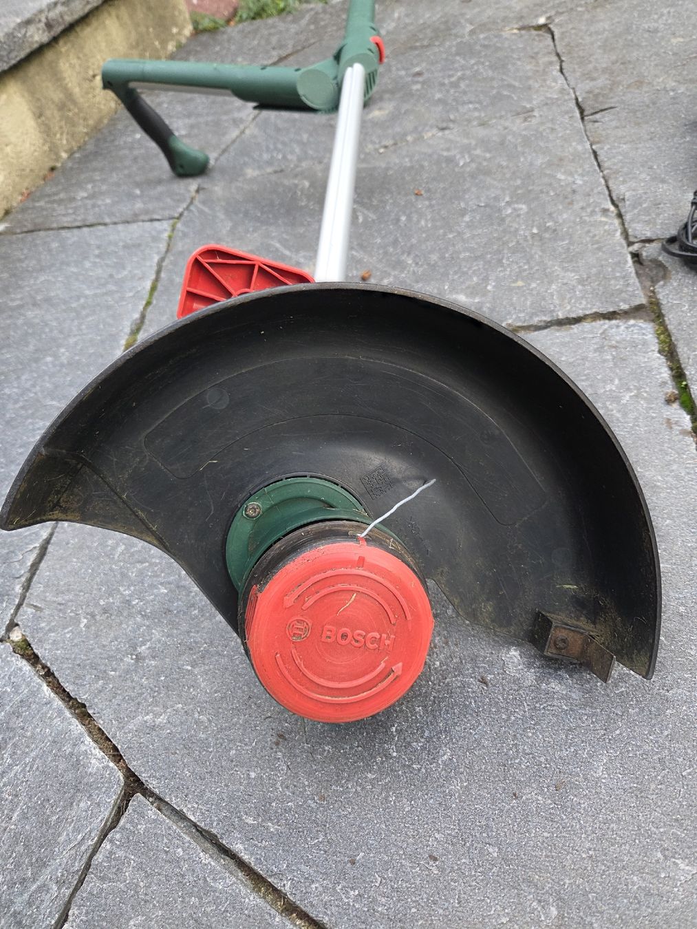 Bosch Alle Werkzeuge: Bosch Akku-Trimmer UniversalGrassCut 18V-26 – Gebraucht aus Horgen von Toba_rmf 3