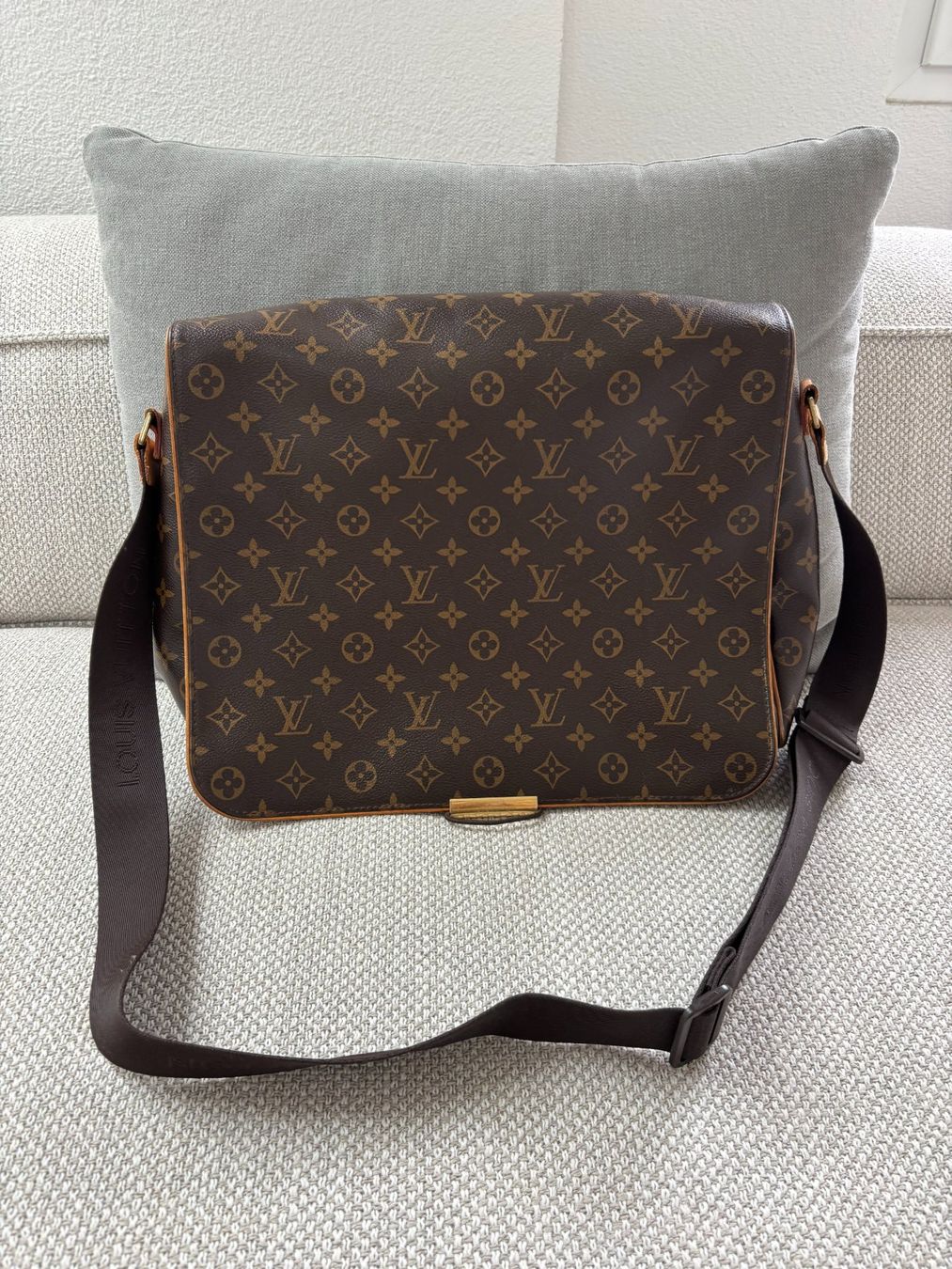 Louis Vuitton Borse: LOUIS VUITTON Messenger Bag – Usato da zürich venduto da CVolker