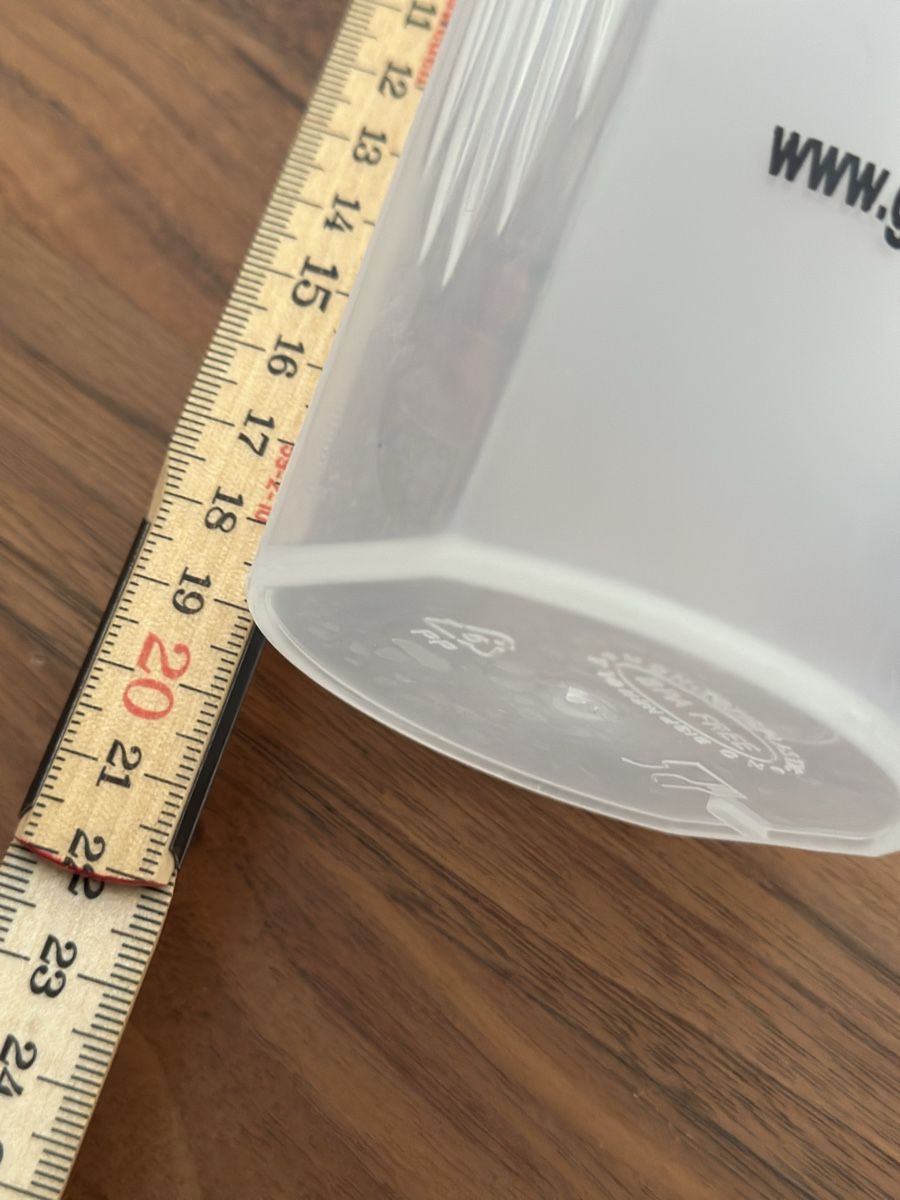 Trinkflaschen & Thermosflaschen: Shaker Flasche Transparent mit Ball – Gebraucht aus St. Gallen von lelibehli 2