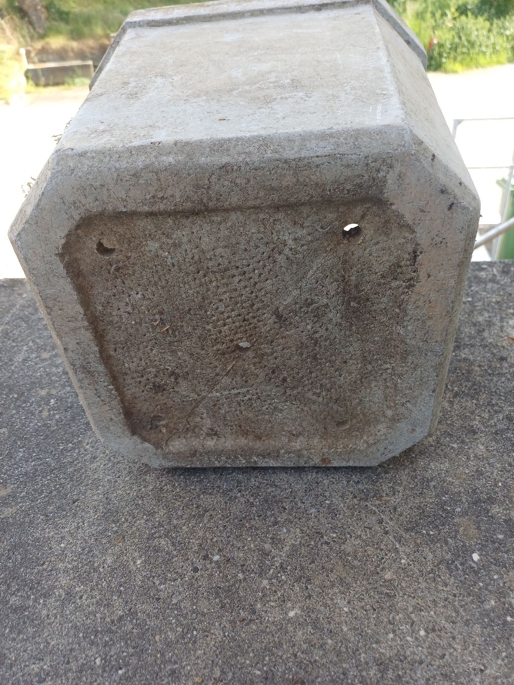 Eternit Vasi per fiori: Eternit Blumentopf – Difettoso da Wangenried venduto da Recycler94 6