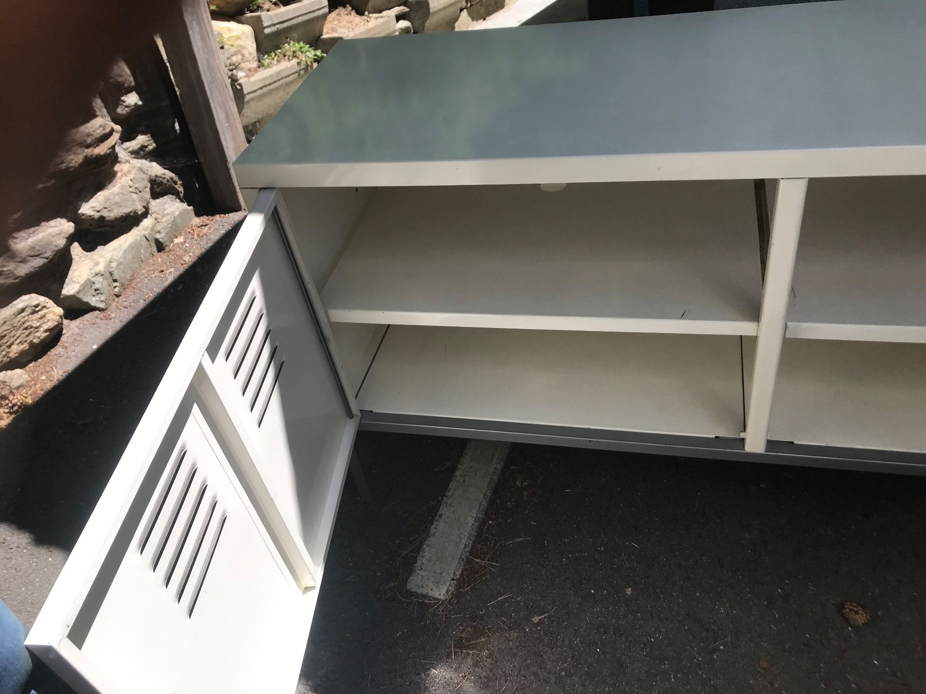 Armoires: Petite armoire – D'occasion à Martigny par hunter02 3