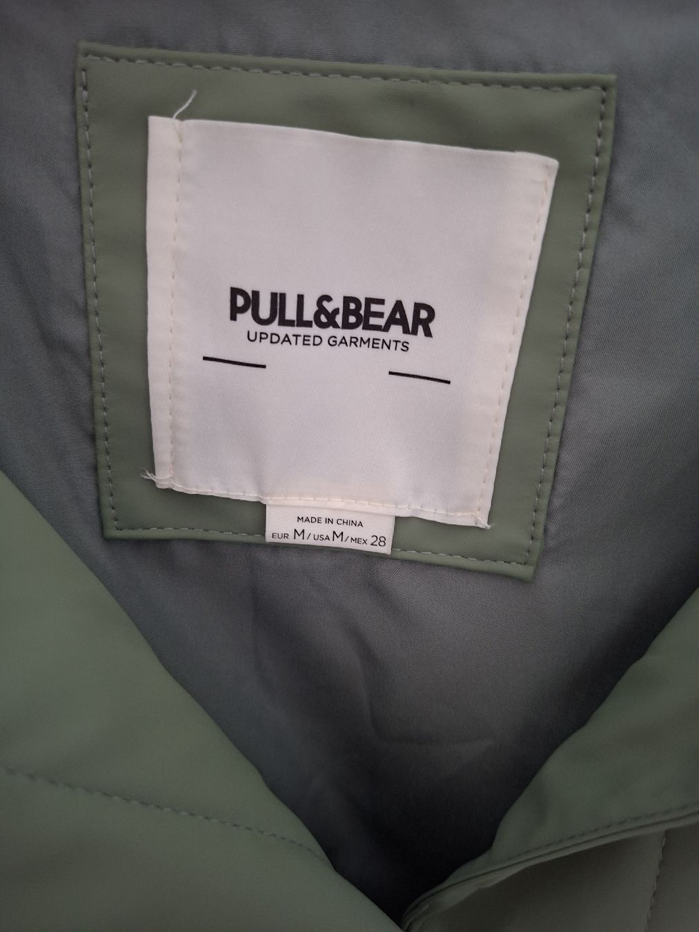 Pull&Bear Giacche: Veste imperméable Pull&Bear vert taille M femme  – Usato da Plan-les-Ouates venduto da Laly_92 4