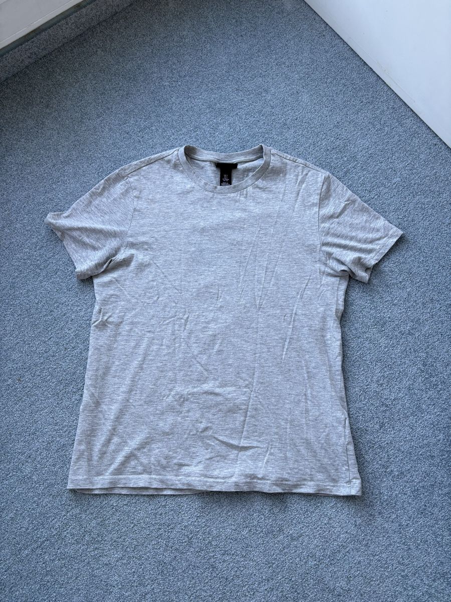 T-shirt: Tshirt H&M – Usato da Thalwil venduto da kea_sj87
