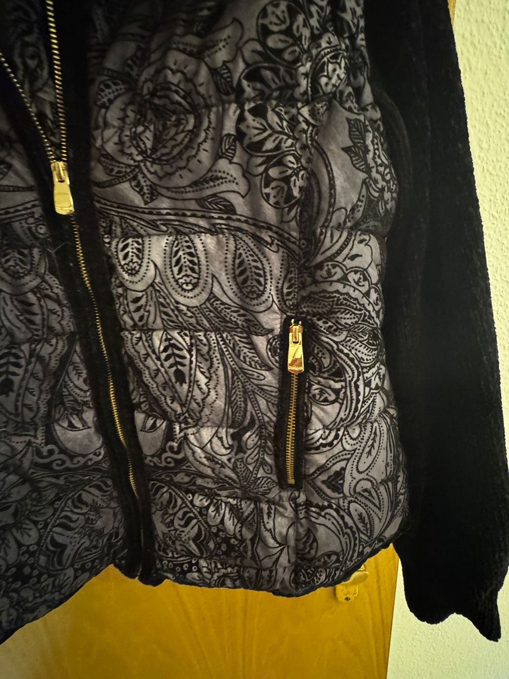 Desigual Giacche: Desigual Jacke, Gr.44, abnehmbare Ärmel – Usato da Egg b. Zürich venduto da Brocki_Insel_Egg 2