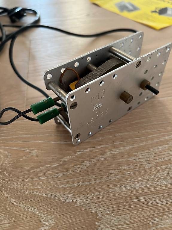Stokys Kit di costruzioni: Stokys Trafo TR30 und Motor M2 – Usato da Oberägeri venduto da guggur 3
