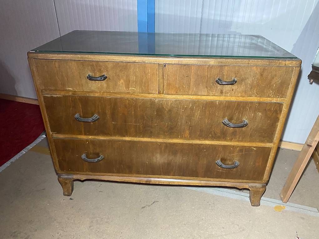 Kommoden: Ancienne Commode en bois avec miroir – Gebraucht aus Chamoson von a_laroyale
