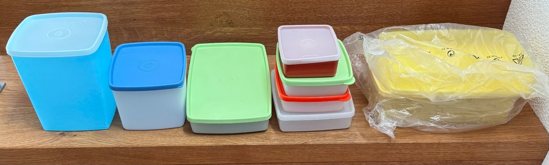 Tupperware Contenitori & Simili: Tupperware Gefrierbehälter Set – Usato da Herzogenbuchsee venduto da zukerka