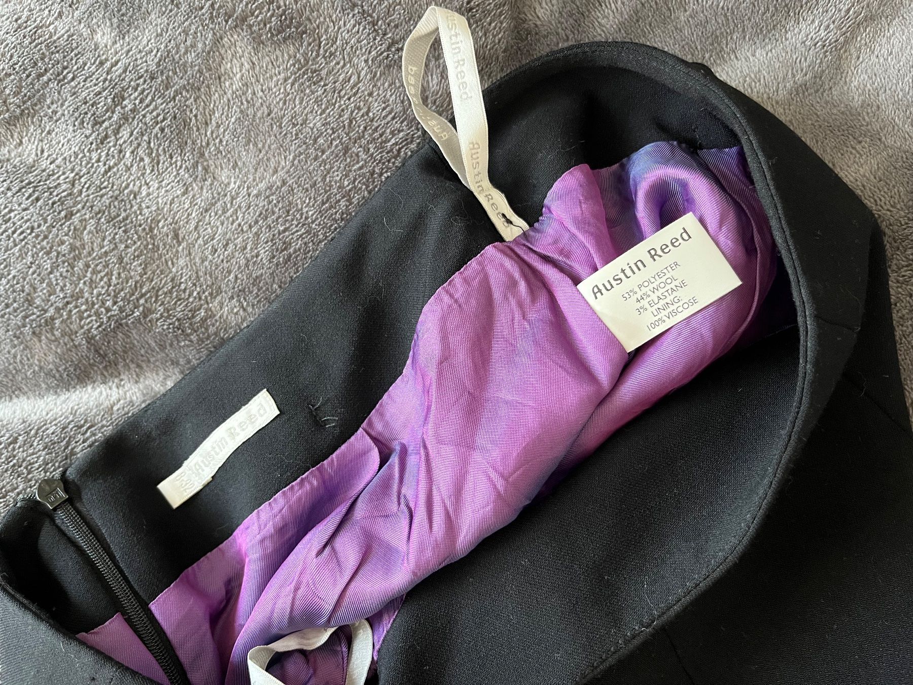 Gonne: New skirt new size S – Nuovo (secondo la descrizione) da Chêne-Bougeries venduto da Seetooyoo 1
