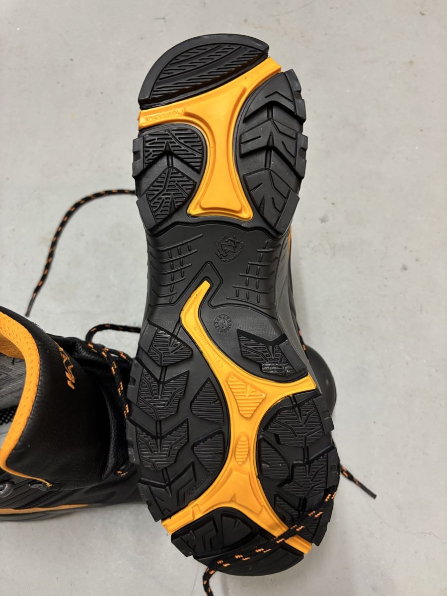 Scarpe da uomo: Sicherheitsschuh neu Grösse 44 – Nuovo (secondo la descrizione) da Möriken AG venduto da Sulser08 1