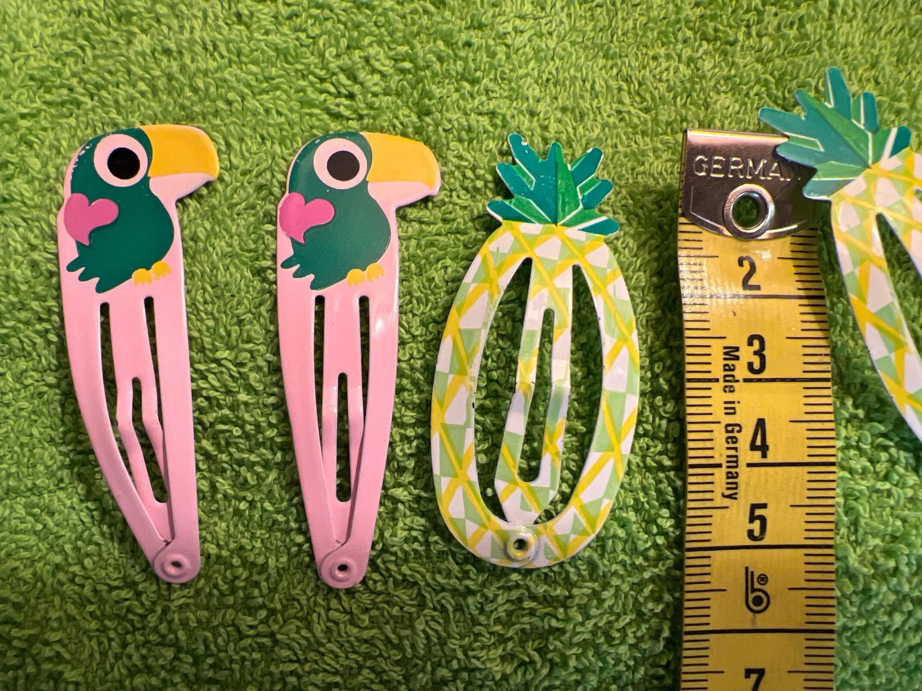 Haarschmuck: Haarspangen Kakadu & Ananas – Gebraucht aus Oberglatt ZH von ble_75jw 1