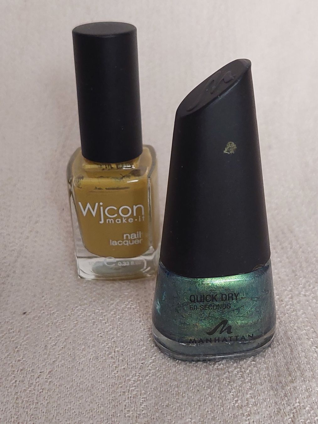 Smalto per unghie: 2er Set Nagellack: Manhattan & Wicon - Grüntöne – Usato da Dübendorf venduto da aur_wm8b