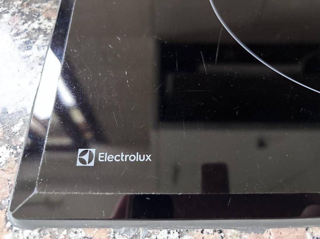 Electrolux Elettrodomestici da cucina: Backofen mit Herd – Usato da Münchenbuchsee venduto da Landis02 3