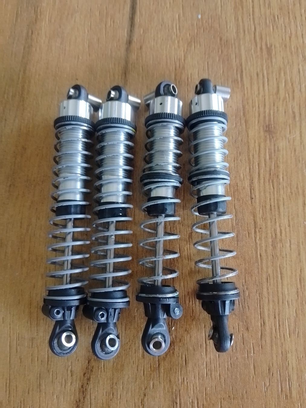 Modellismo RC: Set Amortisseurs et Ressort divers. – Usato da Fully venduto da Suisse-crawler 3