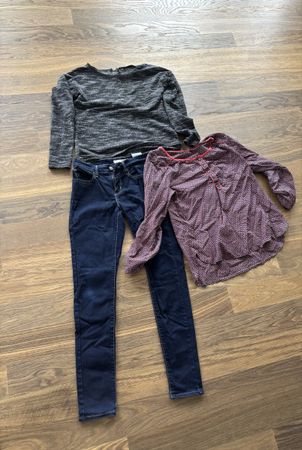 Hübsches Kleiderpaket mit Levis Skinny Jeans
