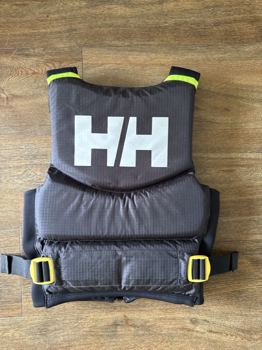 Helly Hansen Giubbotti di salvataggio: Helly Hansen buoyancy aid black like new condition – Usato da Wichtrach venduto da tom_vy5j 1