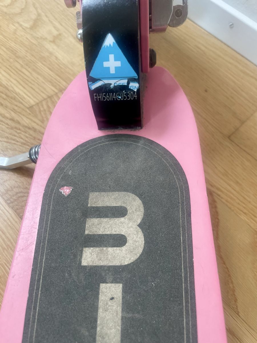 Micro Kickboard: Micro Scooter pink – Usato da Zug venduto da rubiah 2