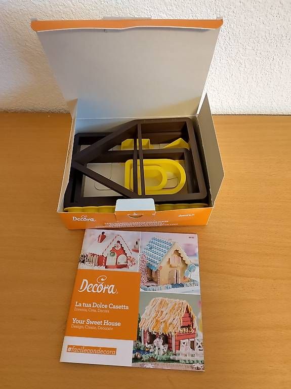 Backformen: Decora Ausstechform Lebkuchenhaus neu – Gebraucht aus Erlinsbach SO von Fluegepilzli 1