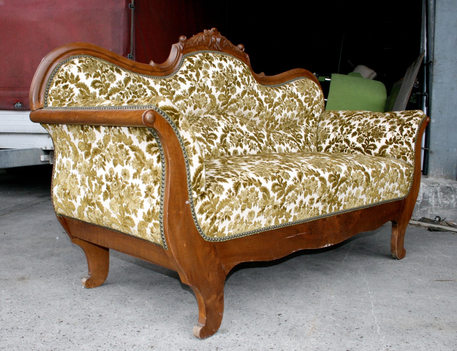 Divani: Altes sehr schönes Biedermeier Sofa – Usato da Schaffhausen venduto da Kartenprofi 1