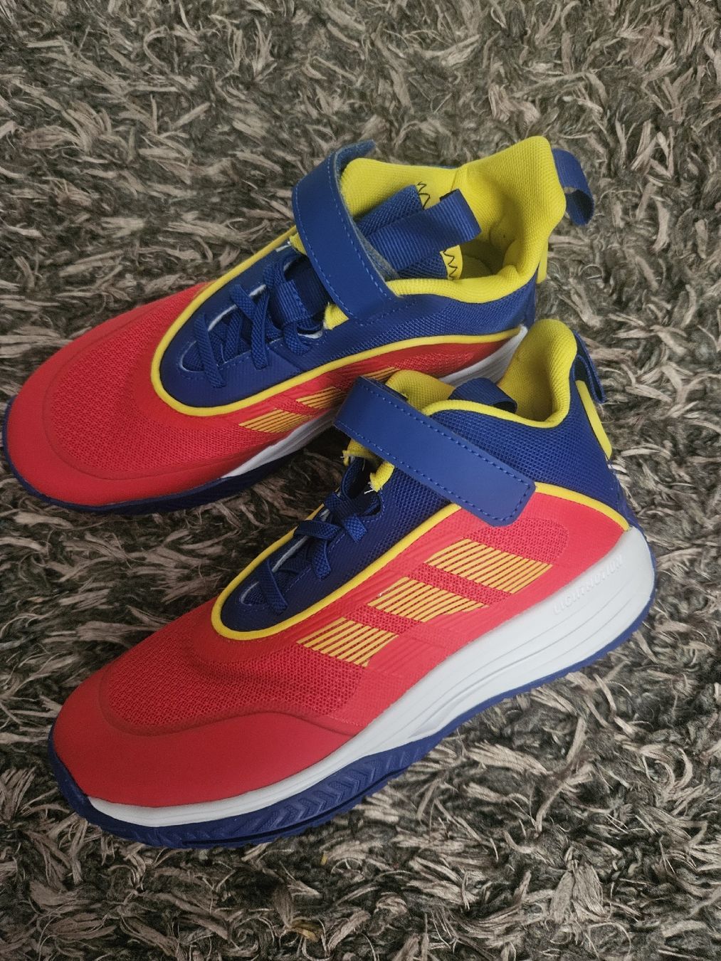 Adidas Scarpe per ragazzi: Adidas Lightmotion Schuhe Gr.36 – Nuovo (secondo la descrizione) da Emmenbrücke venduto da TopGato