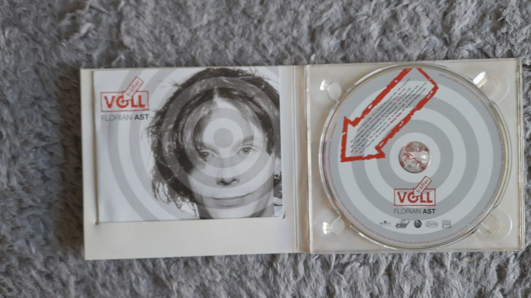 CD: FLORIAN AST    VOLLTRÄFFER    CD – Usato da Wetzikon ZH venduto da Ramones01 2