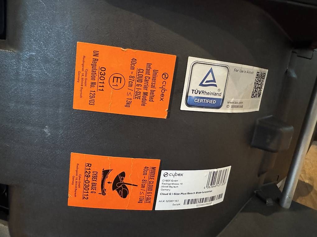 Cybex Seggiolini per auto: Cybex Cloud G PLUS inkl. Isofix-Basis Base G beach blue – Usato da Knonau venduto da Fam_Dling 4