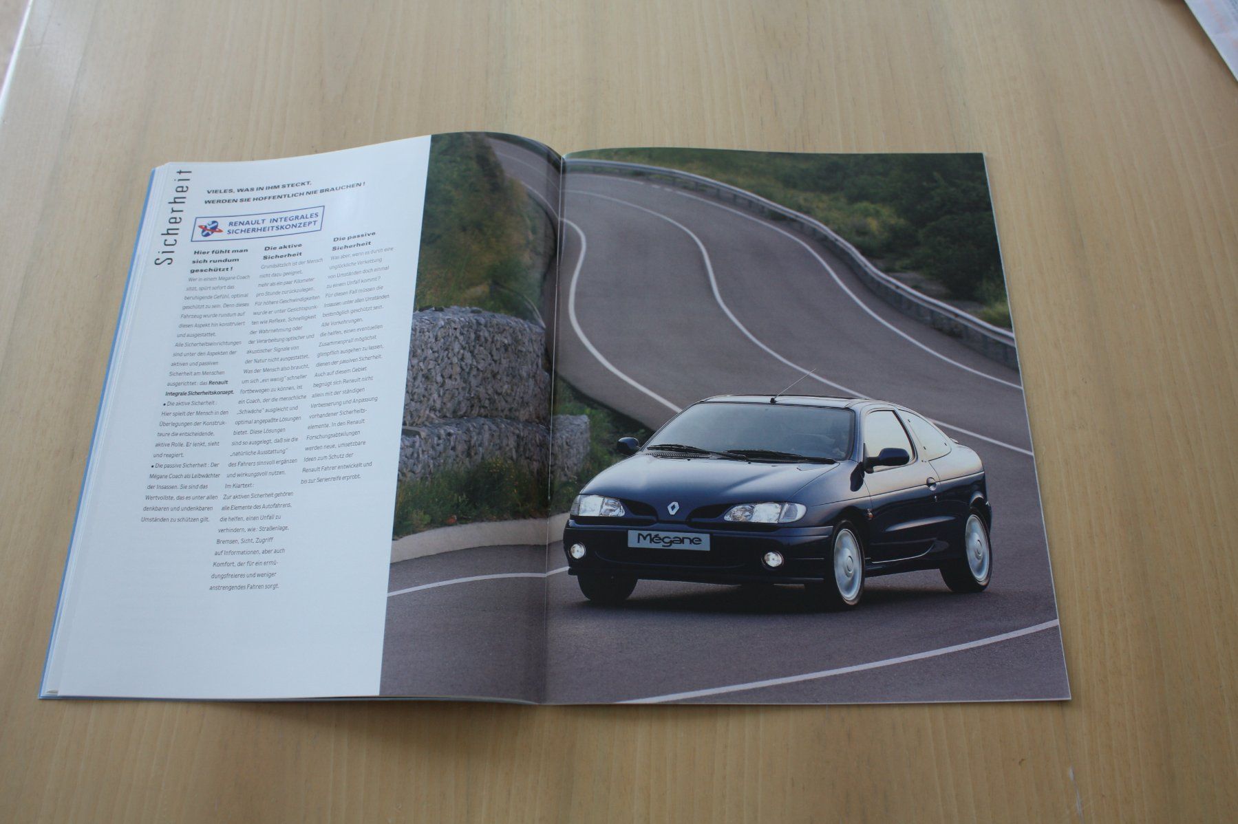 Renault Dokumente: Renault Mégane Coach Prospekt 8/1998 – Gebraucht aus Wikon von erwin400 4