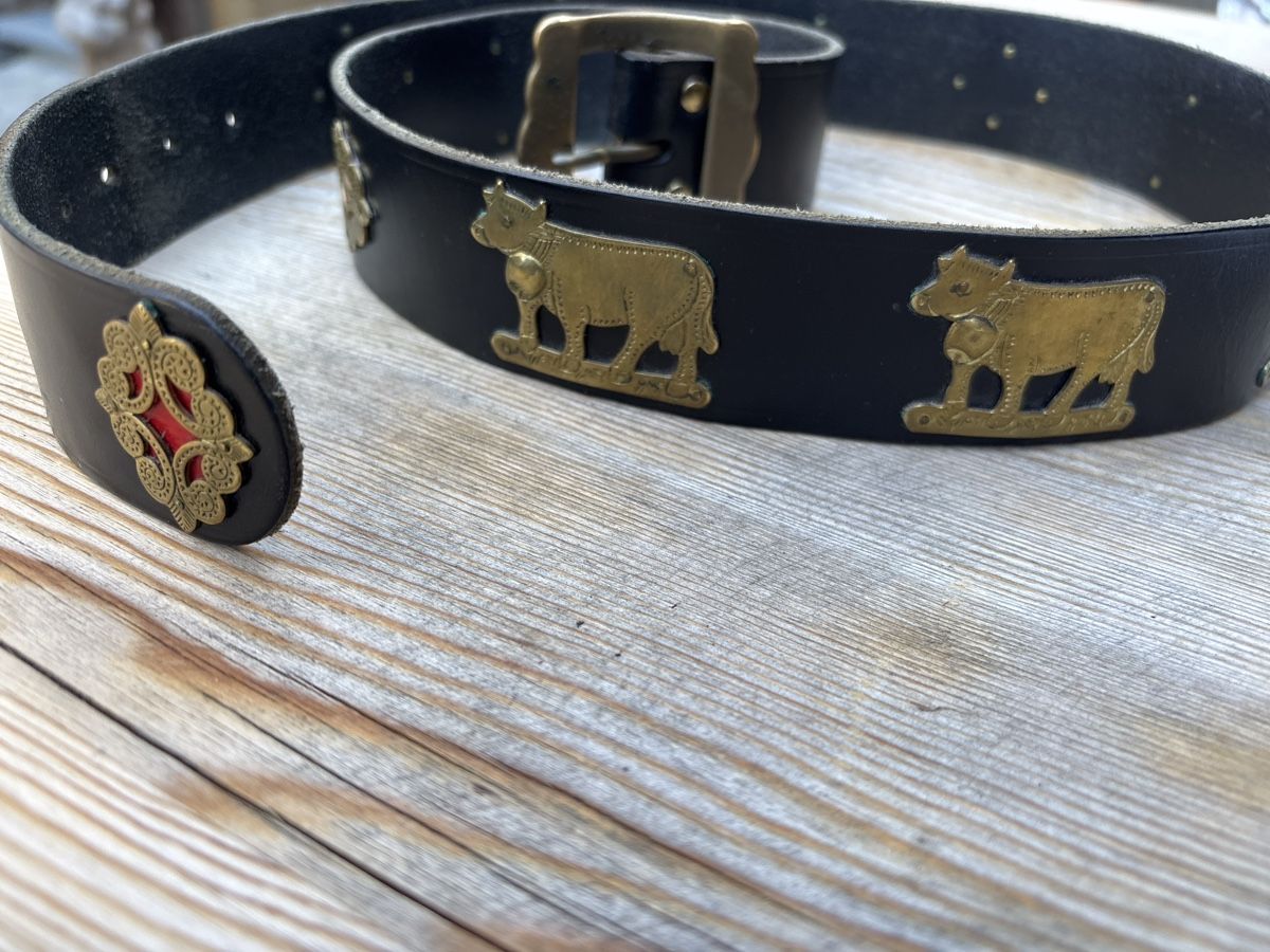 Etro Cinture: Original Appenzeller Chüeligurt – Usato da Bitsch venduto da Walter2019 1