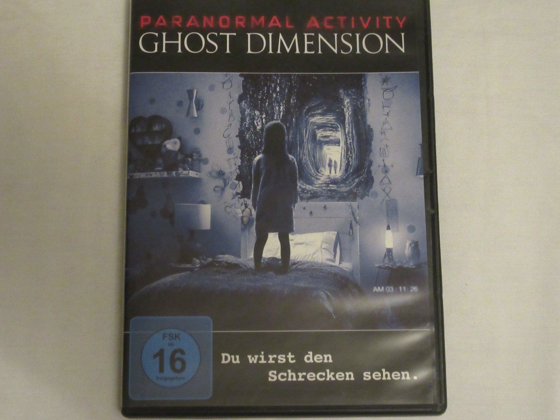 Tutti i DVDs: Paranormal Activity 5- Ghost Dimension DVD + Teil 1 Gratis – Usato da Bern venduto da Mariana7