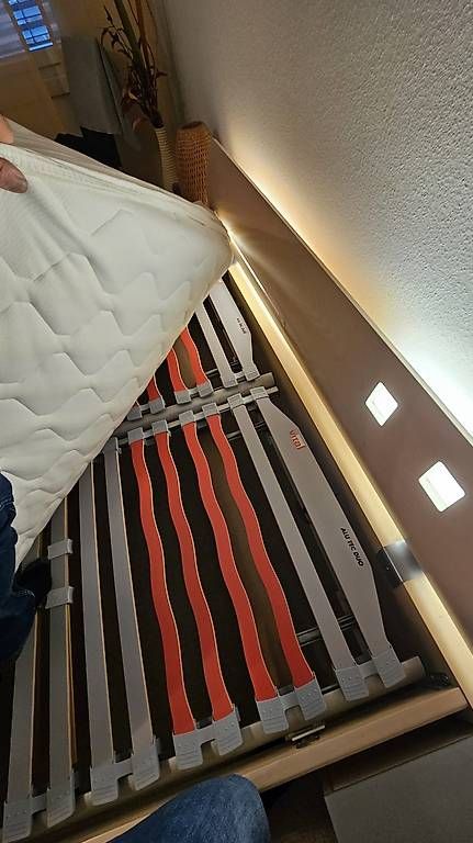 Letti: Schlafzimmer mit Schrank – Usato da Meggen venduto da ine_ww96 3