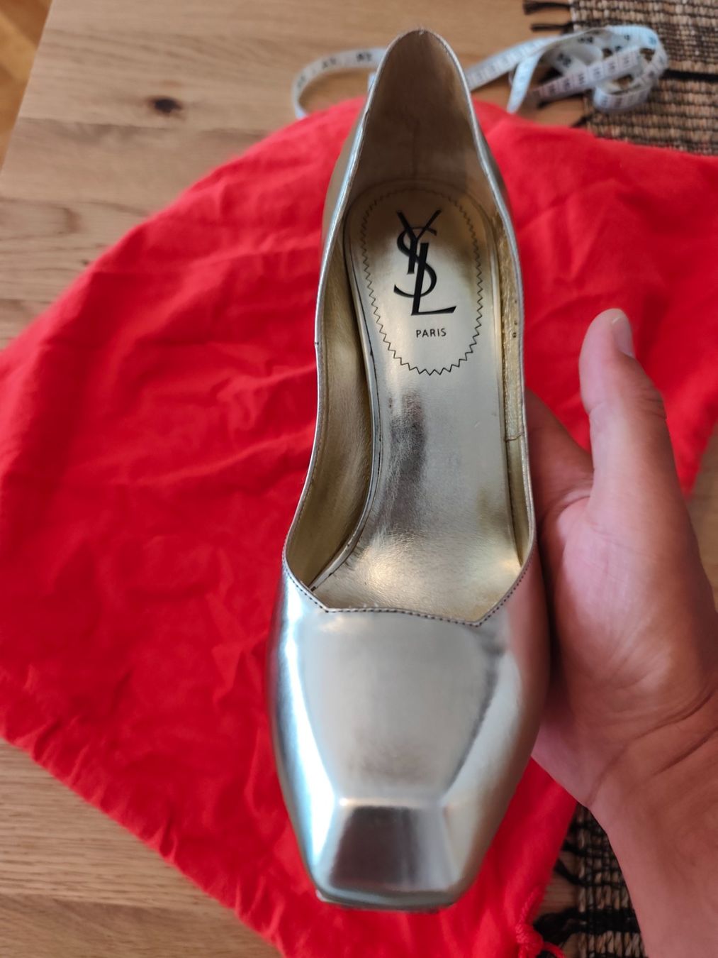 Saint Laurent Scarpe da donna: Talons Yves Saint-Laurent – Usato da Montreux venduto da LeVintage33 2