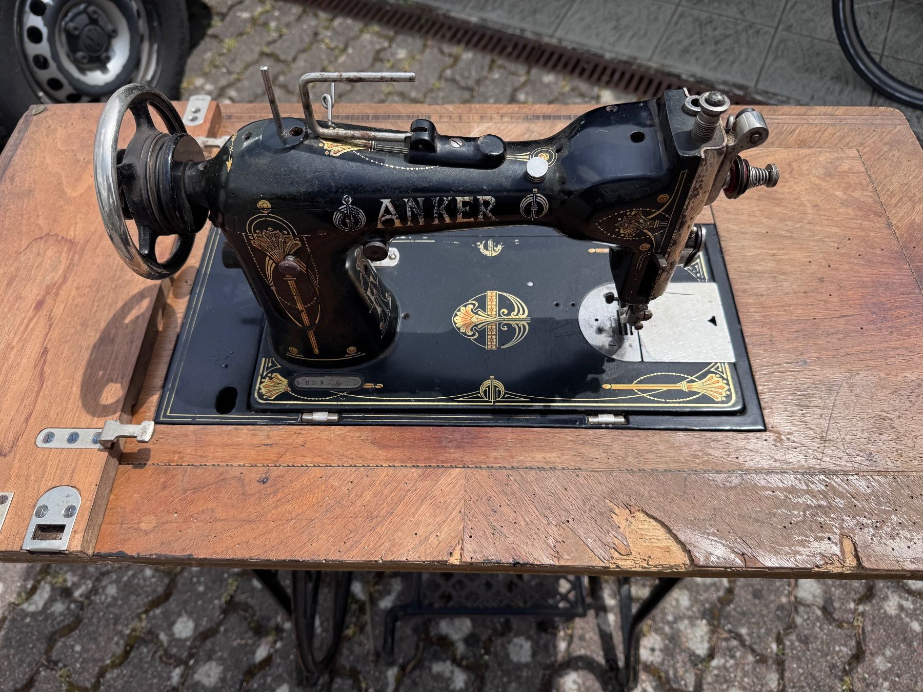 Macchine da cucire: Antike Anker Nähmaschine – Usato da Bettlach venduto da Walker1957 1