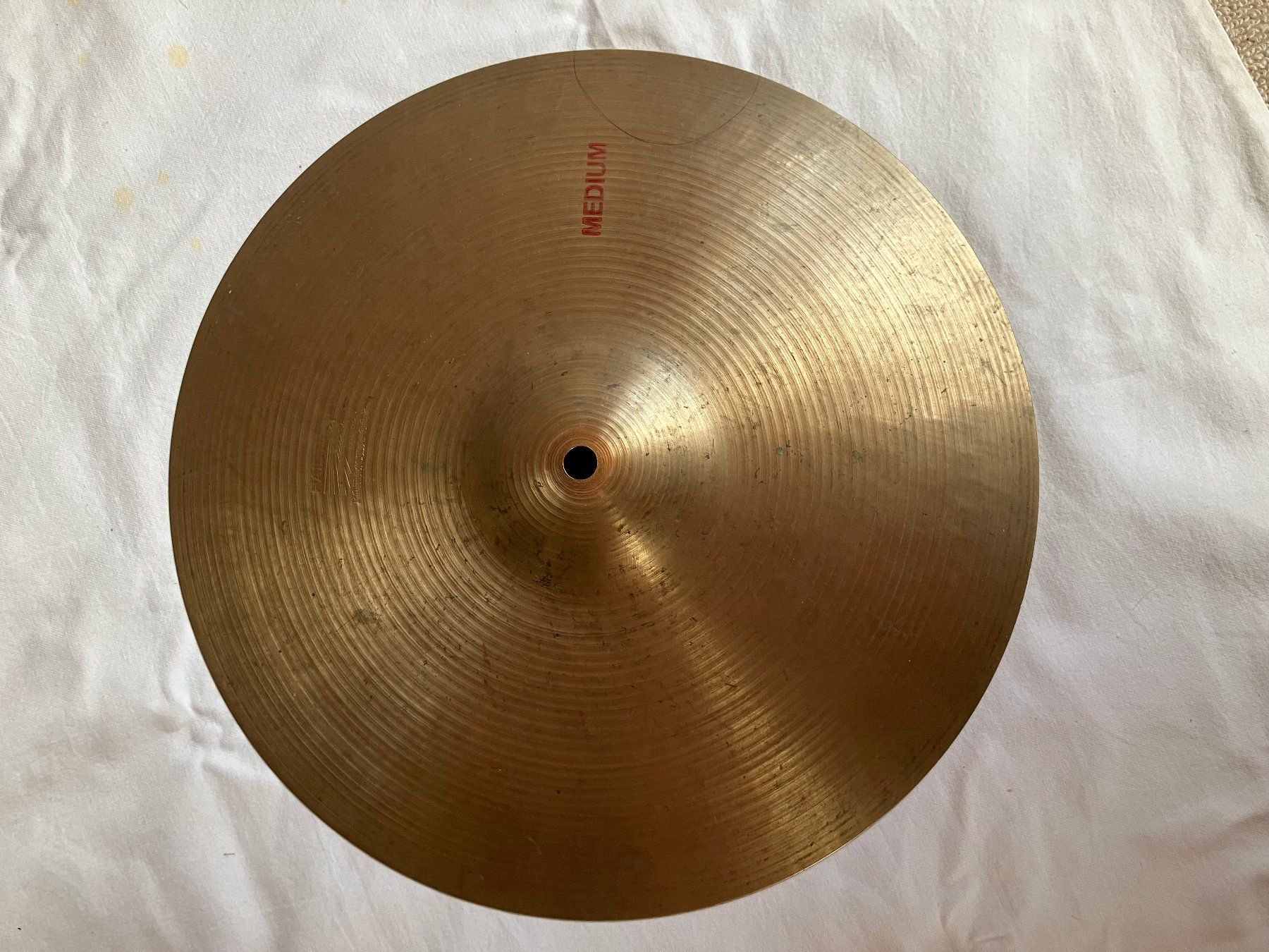 Musikinstrumente: Crash 14 Zoll – Gebraucht aus Schönenwerd von Tomair