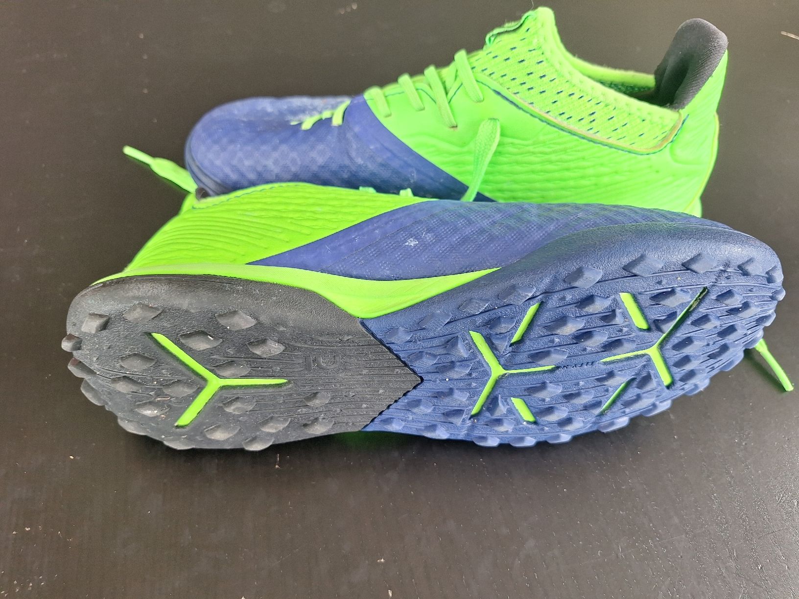 Next Scarpe da uomo: Fussballschuhe Kunstrasen Gr. 35 – Usato da Wilen b. Wollerau venduto da kaffirank 1