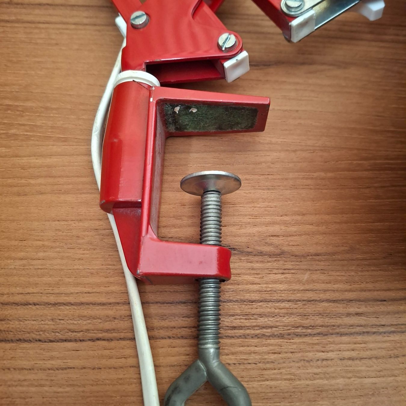 Lampade: Lampe architecte 1970 rouge – Usato da Neuchâtel venduto da Rochawood 4