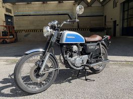 Moto HONDA CB 125 K de 1977 avec seulement 16'000km