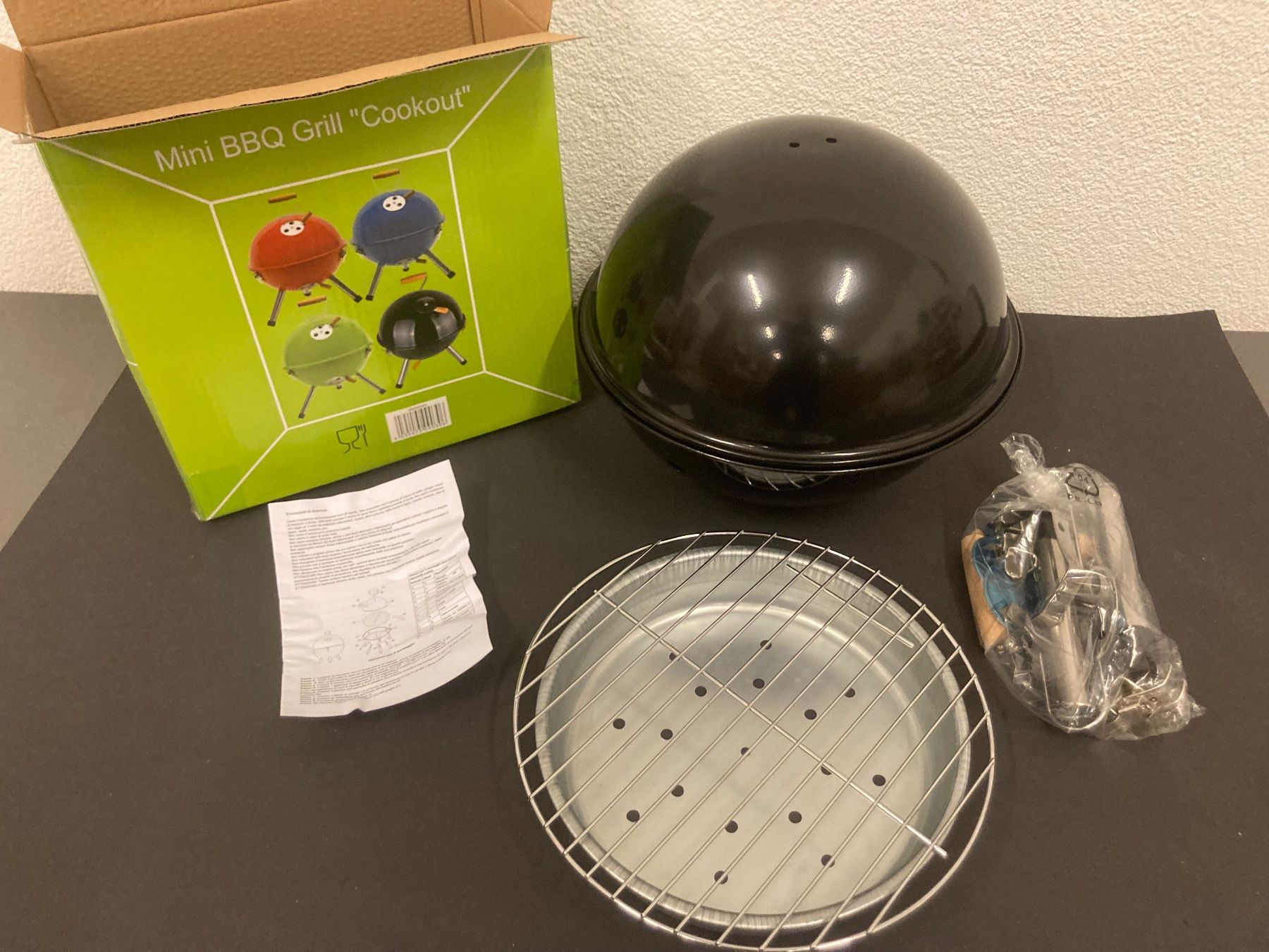 Griglie: Mini BBQ Grill Cookout, schwarz, ca. 30 cm Durchmesser – Nuovo e nell'imballaggio originale da Neuenhof venduto da jorogo 8