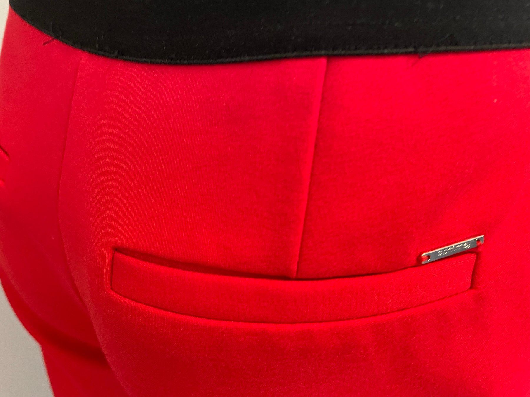 Comma Hosen: Comma Hose Gr. 34/36 rot neu – Neu (gemäss Beschreibung) aus Uzwil von langensteig 2