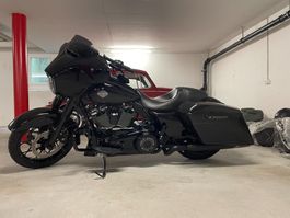 Harley Davidson Street Glide Spezial 114 black Jhg. 2021