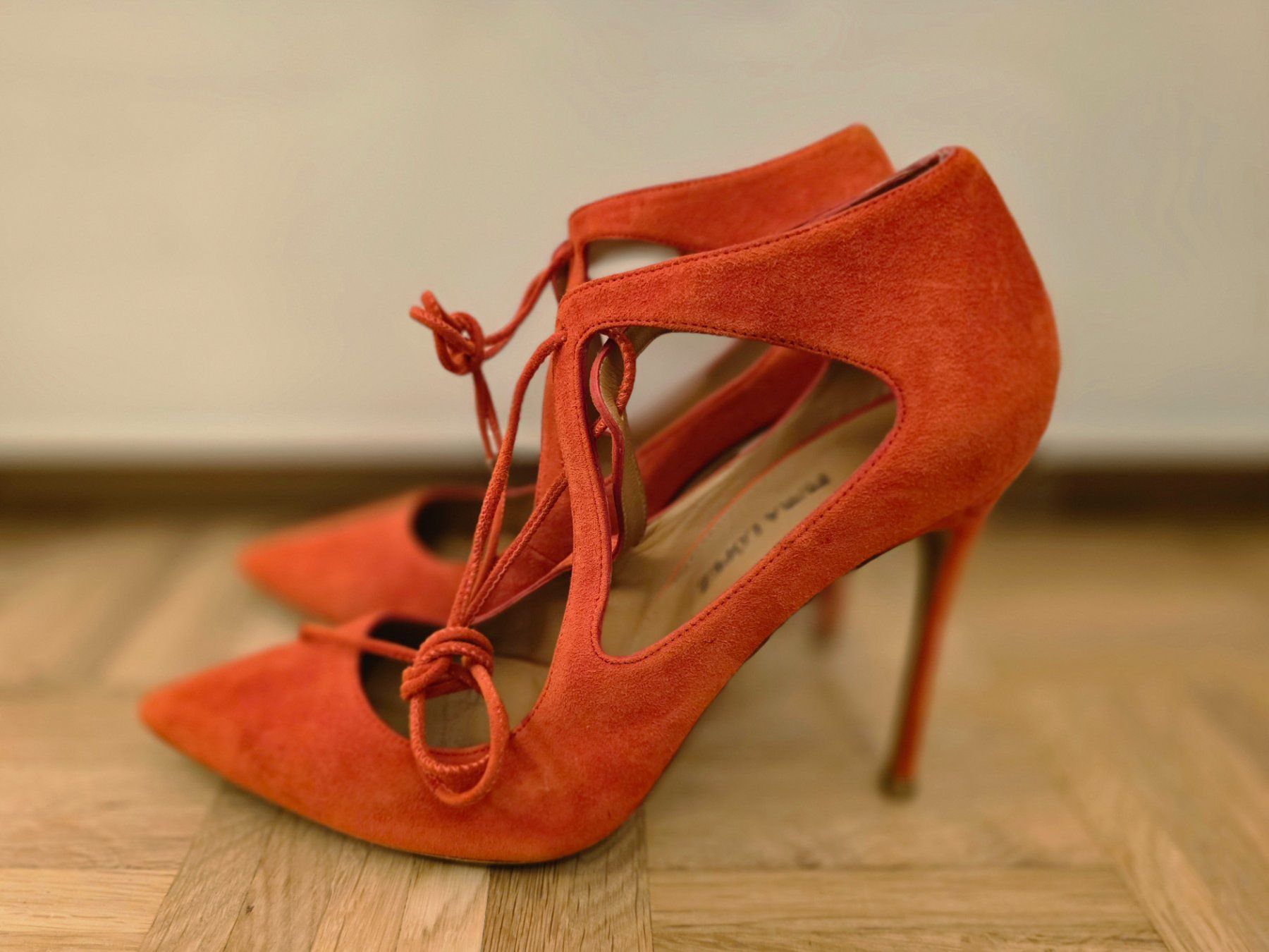 Scarpe da donna: Escarpins en daim oranges avec lacets, Taille 39 – Nuovo (secondo la descrizione) da Genève venduto da cec_d6pg