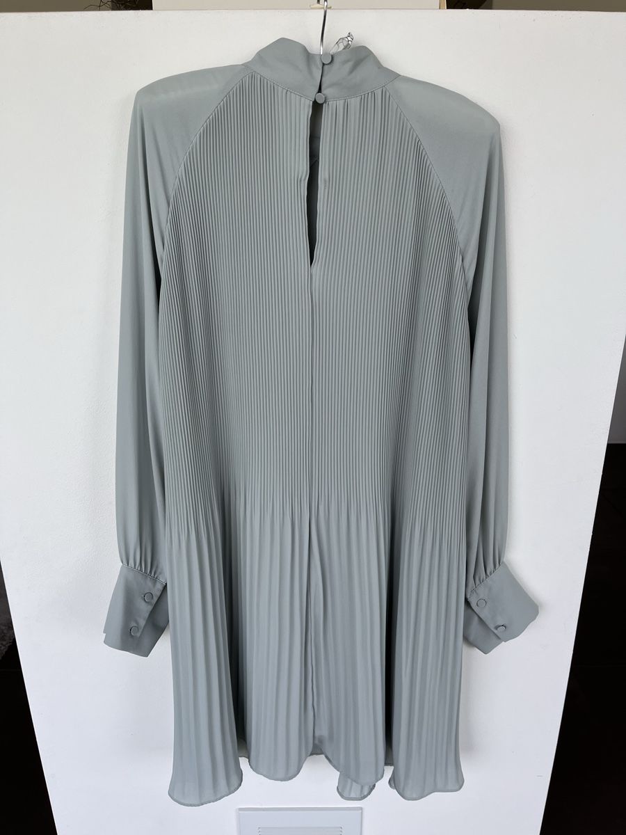 H&M Kleider: Plissiertes Kleid – Neu (gemäss Beschreibung) aus Hirzel von see_8wpb 1
