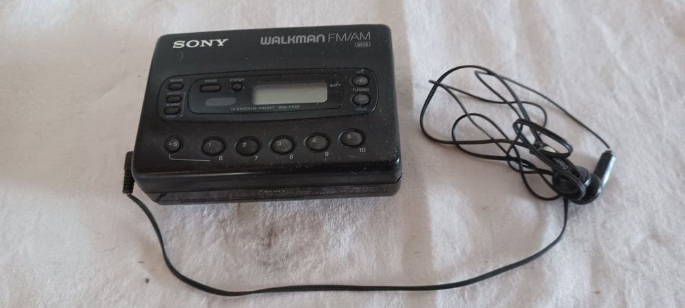 Sony Walkman WM-FX 28 (Defekt) in Zihlschlacht für CHF 22 – mit ...