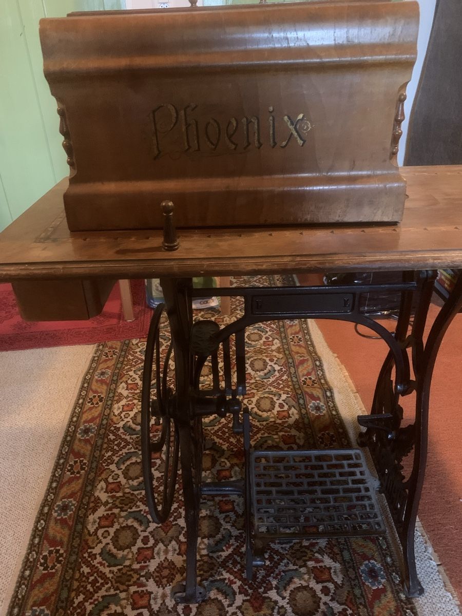 Phoenix Nähmaschinen: Antike Nähmaschine Phoenix – Gebraucht aus Henau von sb36343 3